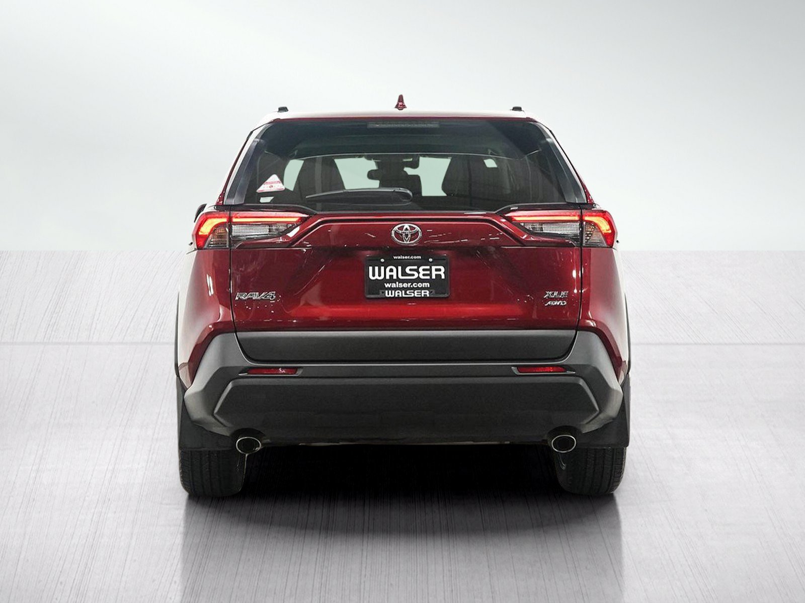 Used 2025 Toyota RAV4 XLE Premium w/ Weather Package AWD/4WD image 4