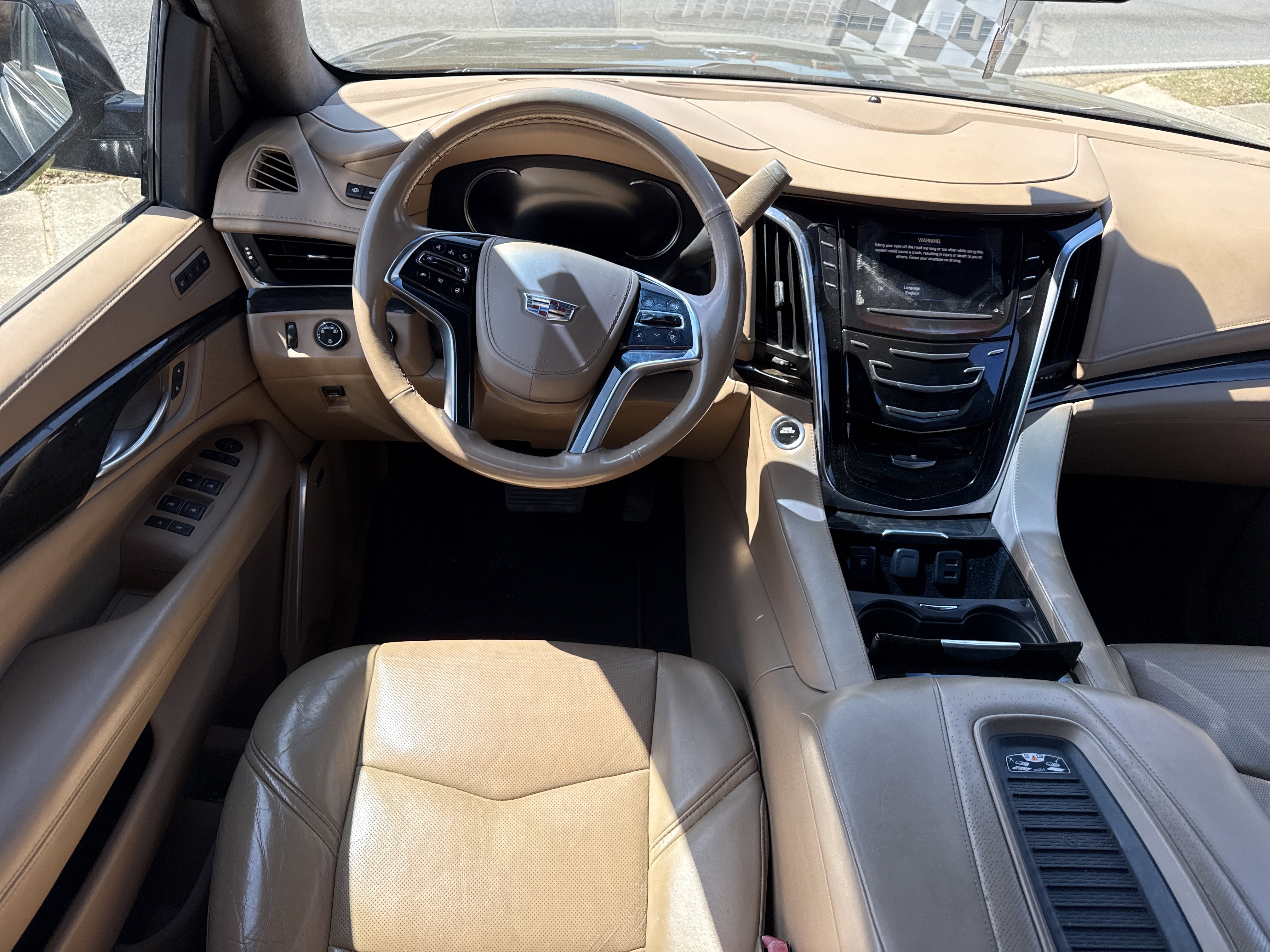 Used 2018 Cadillac Escalade ESV Platinum image 14