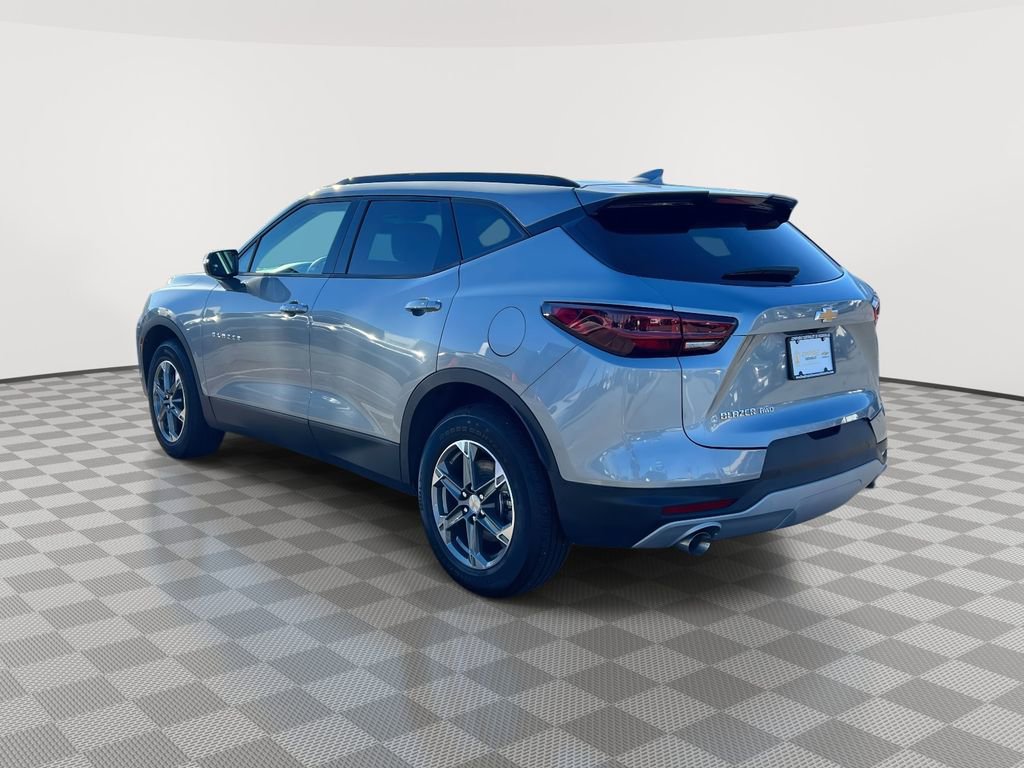 Used 2025 Chevrolet Blazer LT AWD/4WD image 7