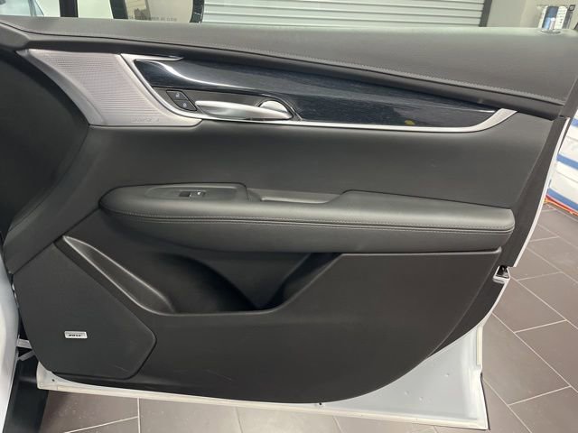 Certified 2025 Cadillac XT5 Premium Luxury image 13