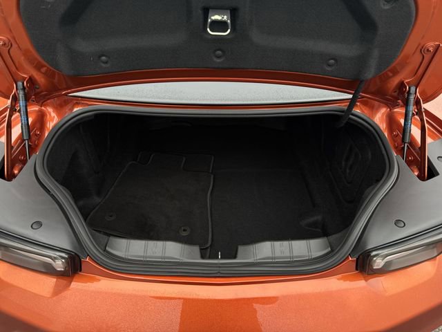 Used 2023 Chevrolet Camaro SS w/ Design Package 3 image 25