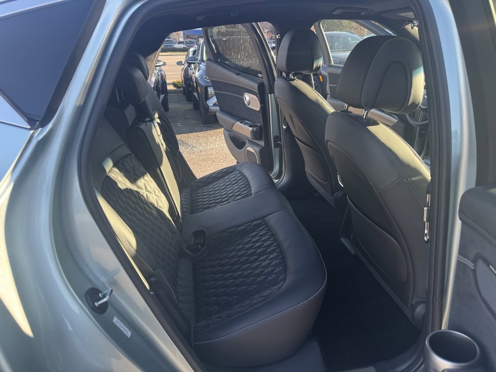 Used 2023 Genesis GV60 Performance image 5