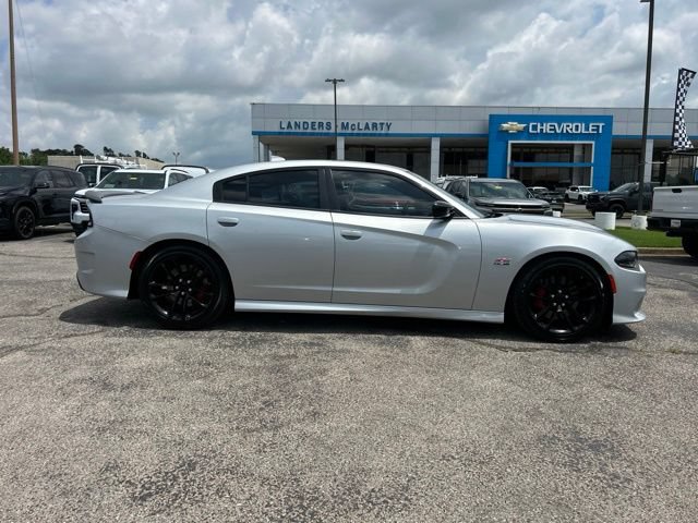 Used 2023 Dodge Charger Scat Pack w/ Harman/Kardon Audio Group RWD image 2