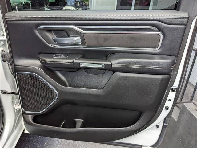 Used 2024 RAM 1500 Laramie AWD/4WD image 15