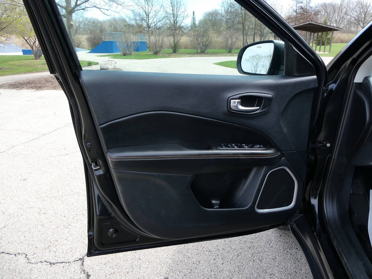 Used 2019 Jeep Compass Sport AWD/4WD image 23