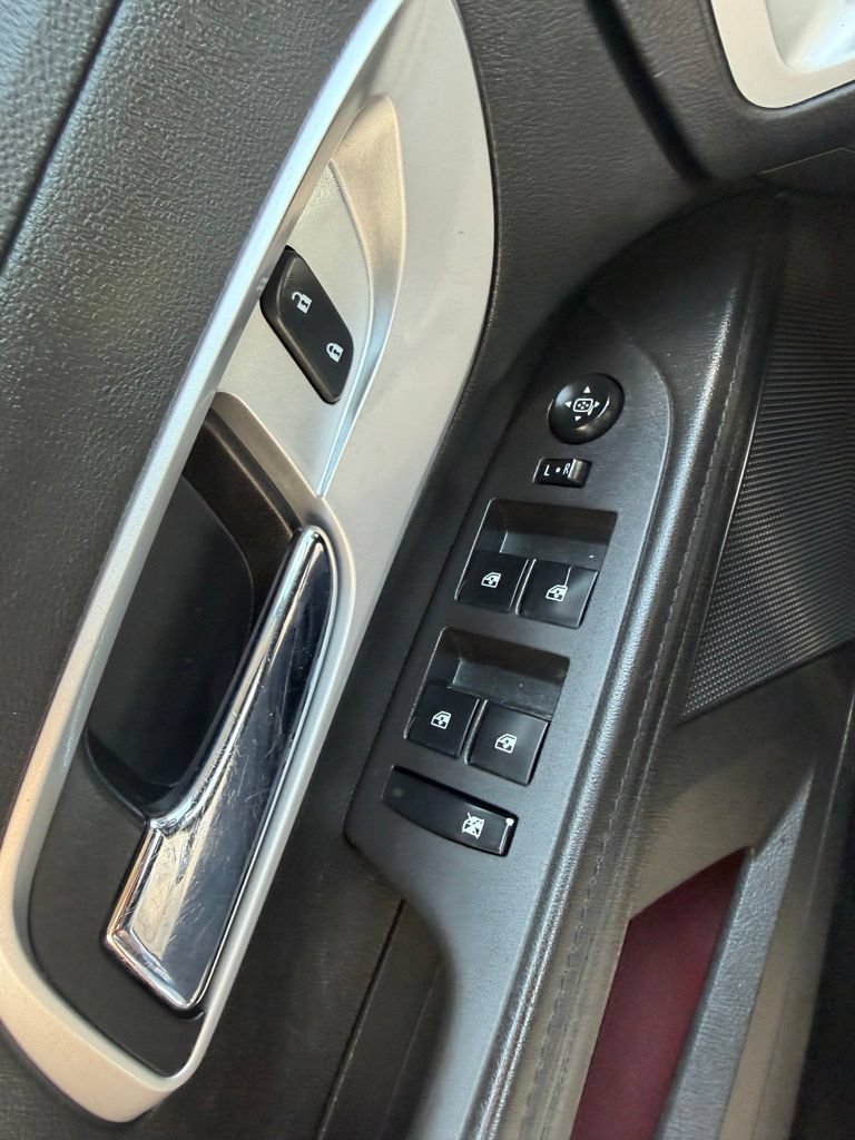 Used 2015 Chevrolet Equinox LS FWD image 26
