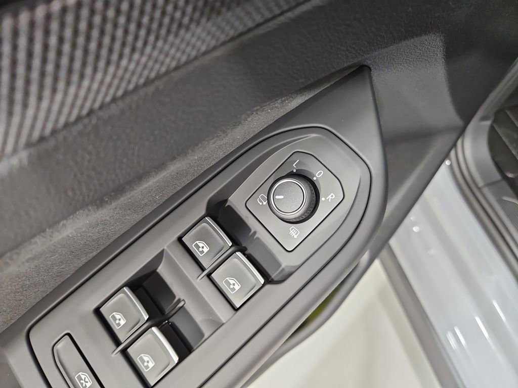 New 2026 Volkswagen GTI SE image 11