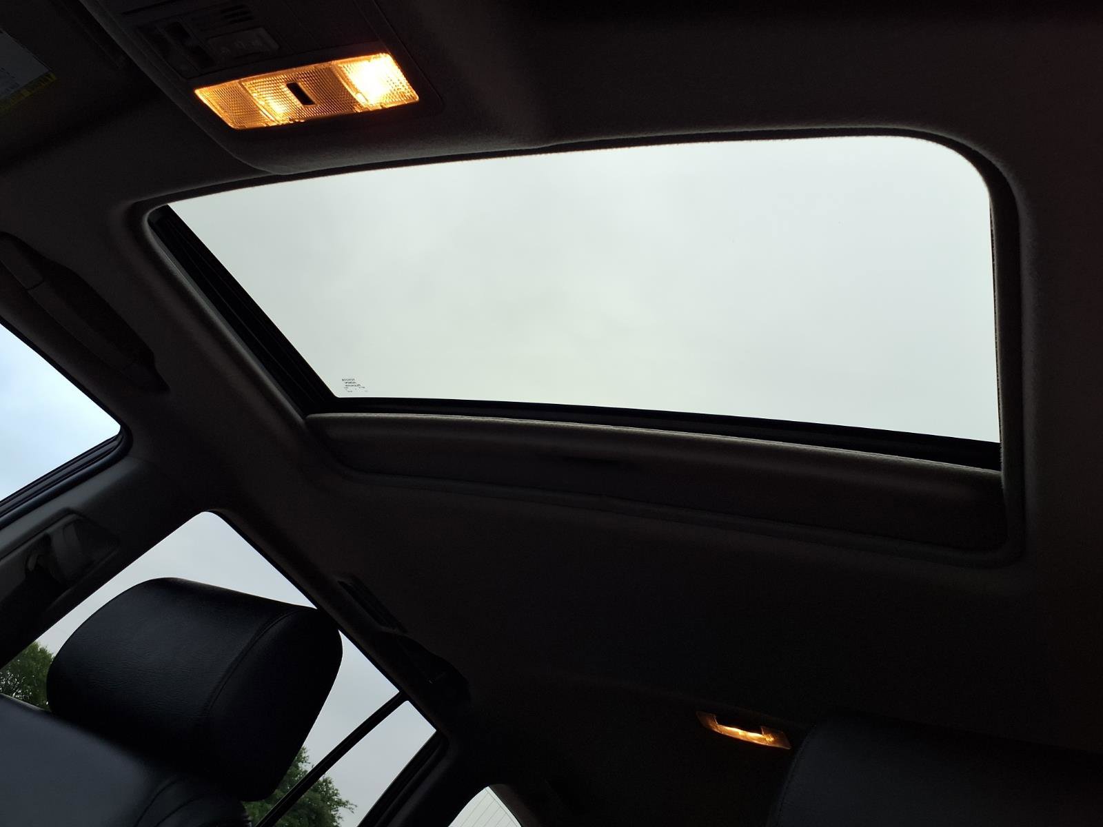 Used 2013 Toyota Highlander Limited FWD image 5