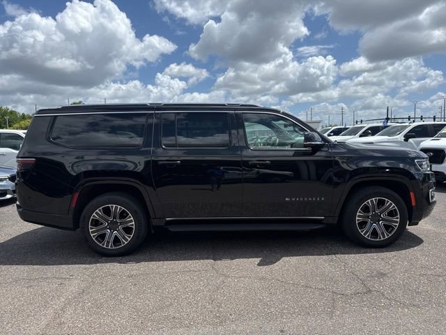 Used 2024 Jeep Wagoneer L Series II w/ Flexible Seating Group image 4