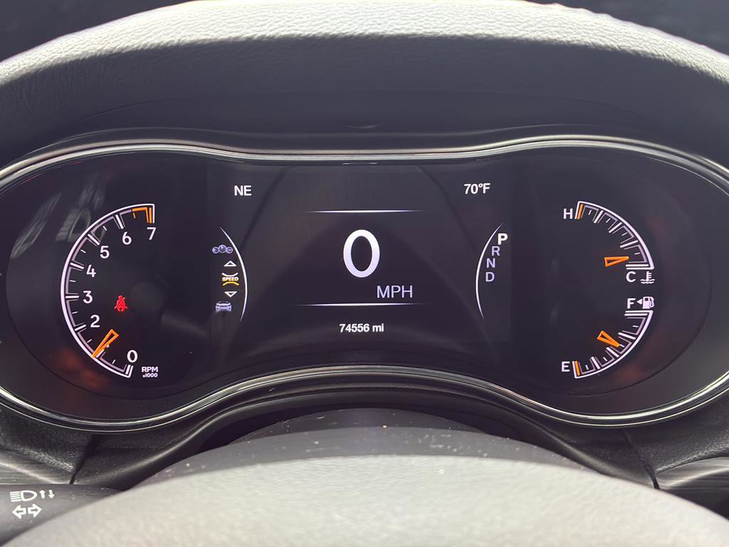 Used 2021 Jeep Grand Cherokee Laredo X AWD/4WD image 34