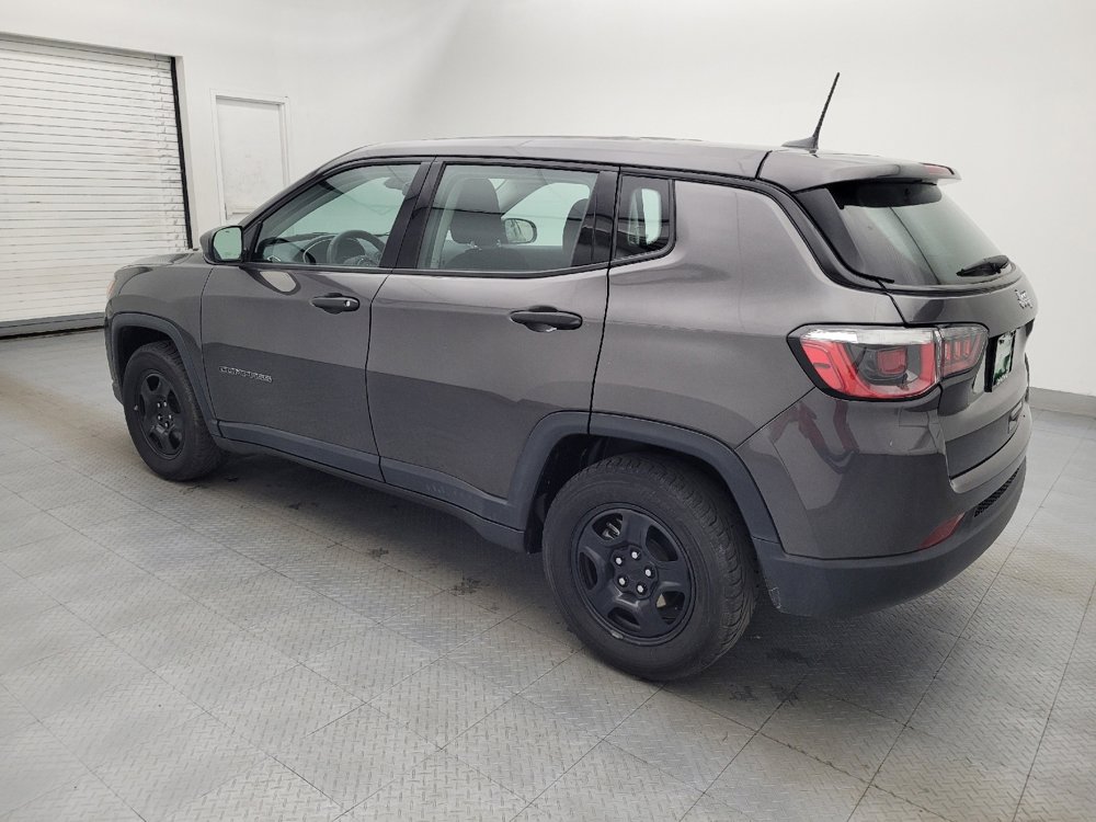 Used 2019 Jeep Compass Sport image 3
