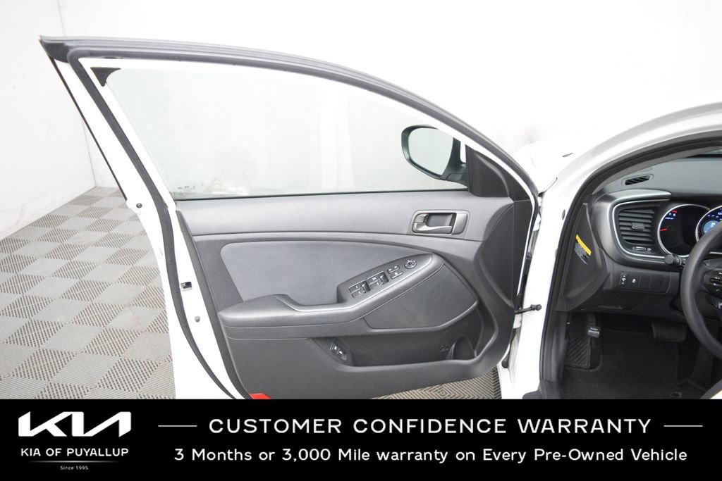 Used 2015 Kia Optima LX image 9