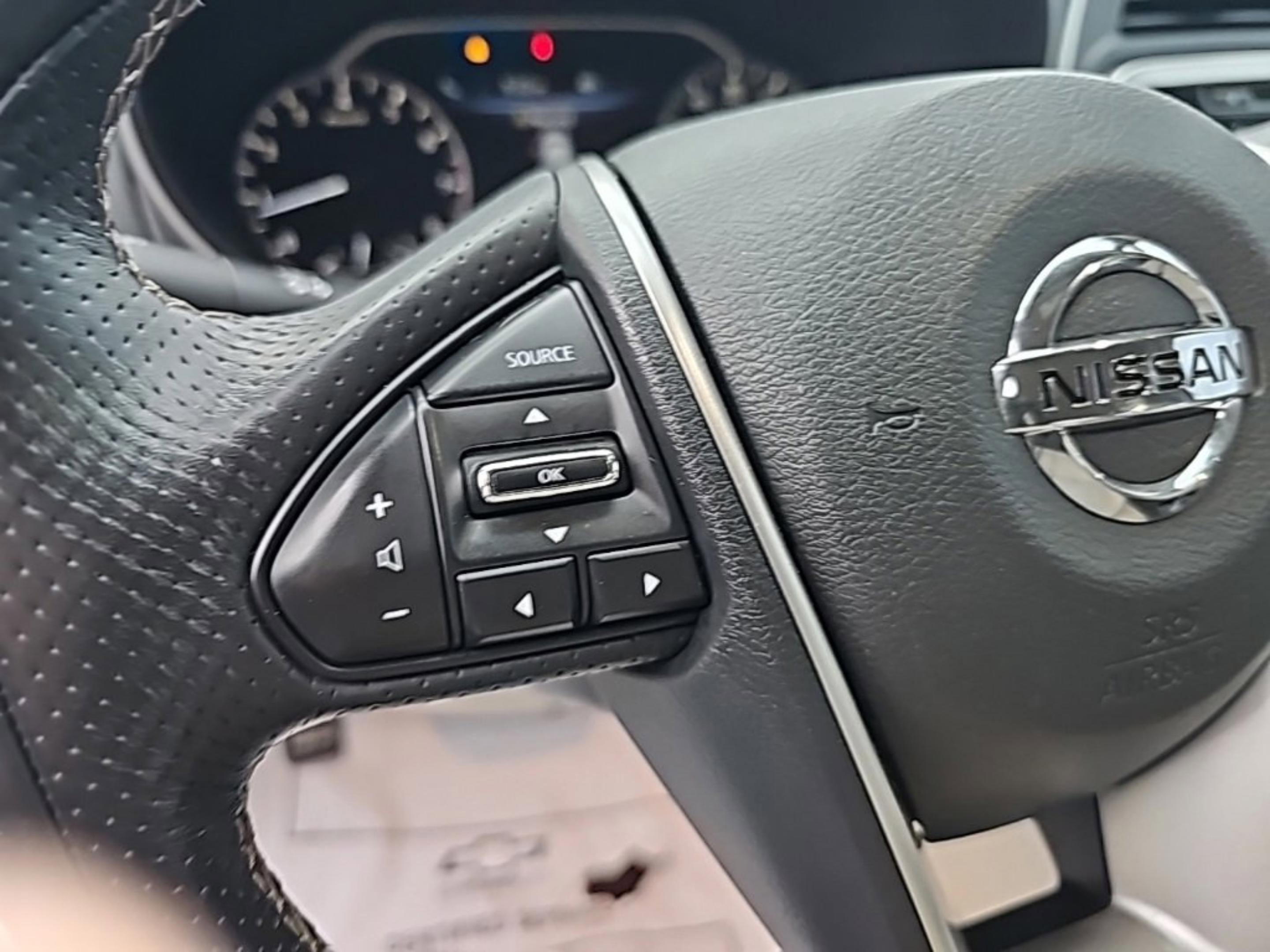 Used 2018 Nissan Maxima Platinum image 21