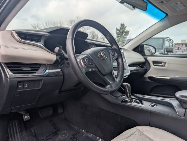Used 2014 Toyota Avalon XLE image 7