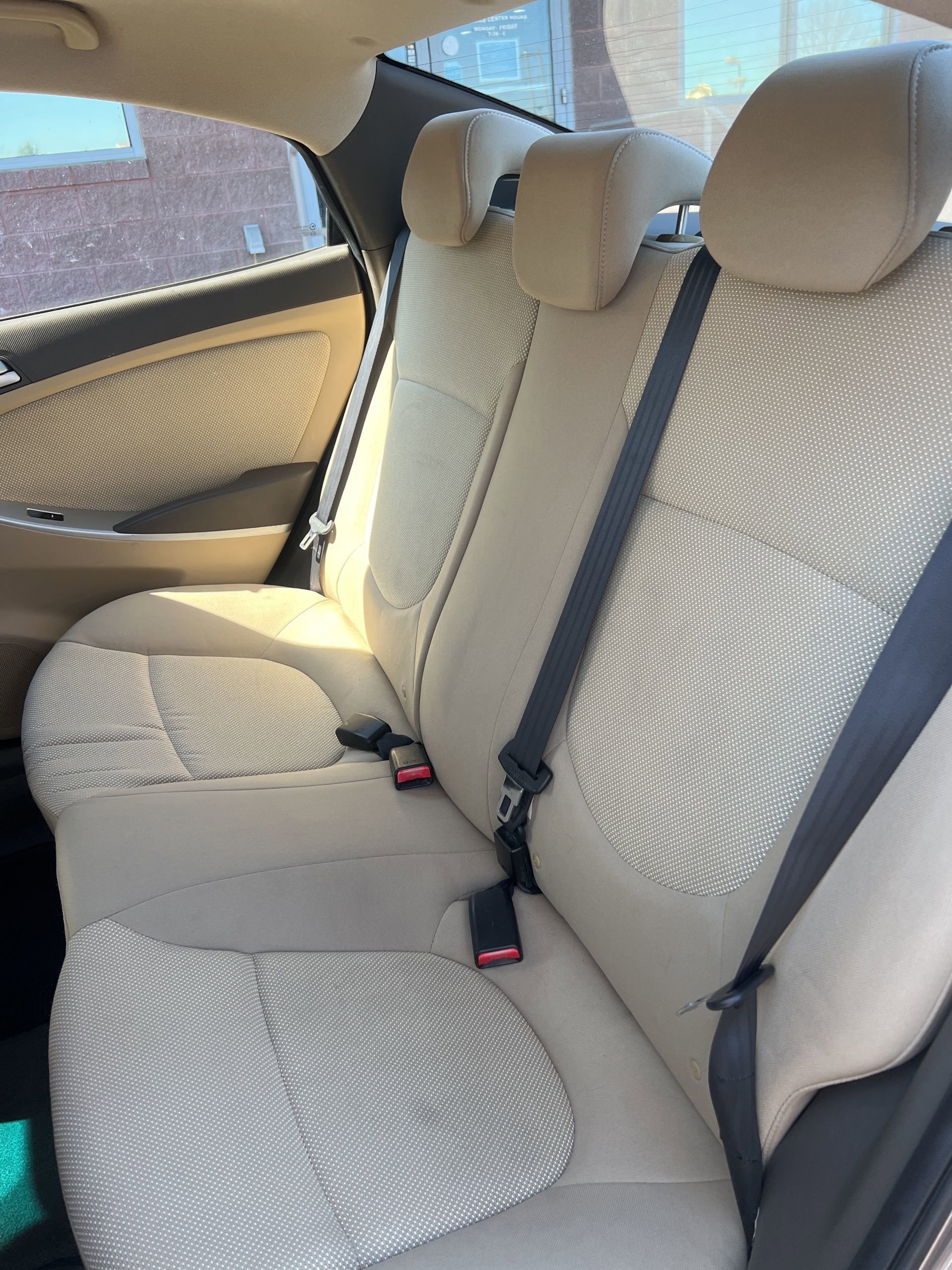 Used 2013 Hyundai Accent GLS FWD image 19