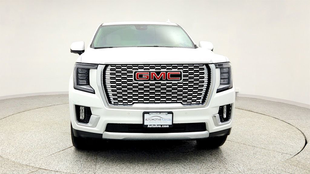 Used 2023 GMC Yukon Denali image 2