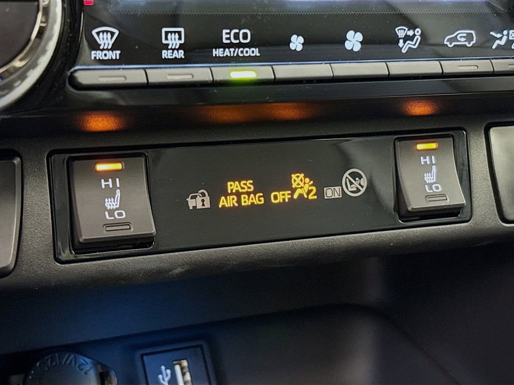 Used 2023 Toyota RAV4 XSE AWD/4WD image 23