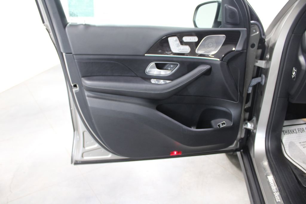 Used 2023 Mercedes-Benz GLE 350 4MATIC image 19