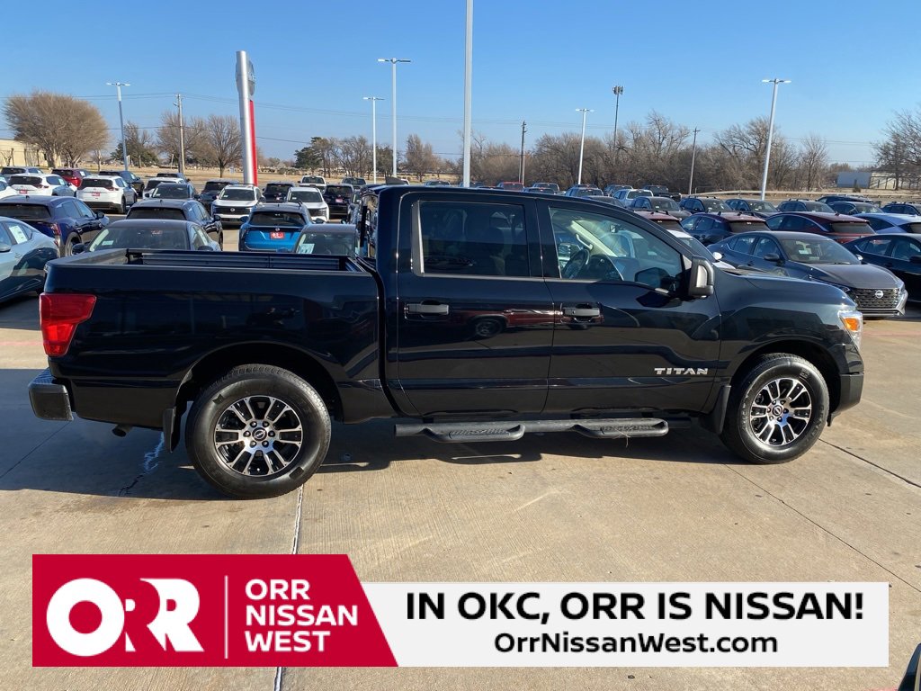 Used 2024 Nissan Titan SV w/ SV Convenience Package image 6