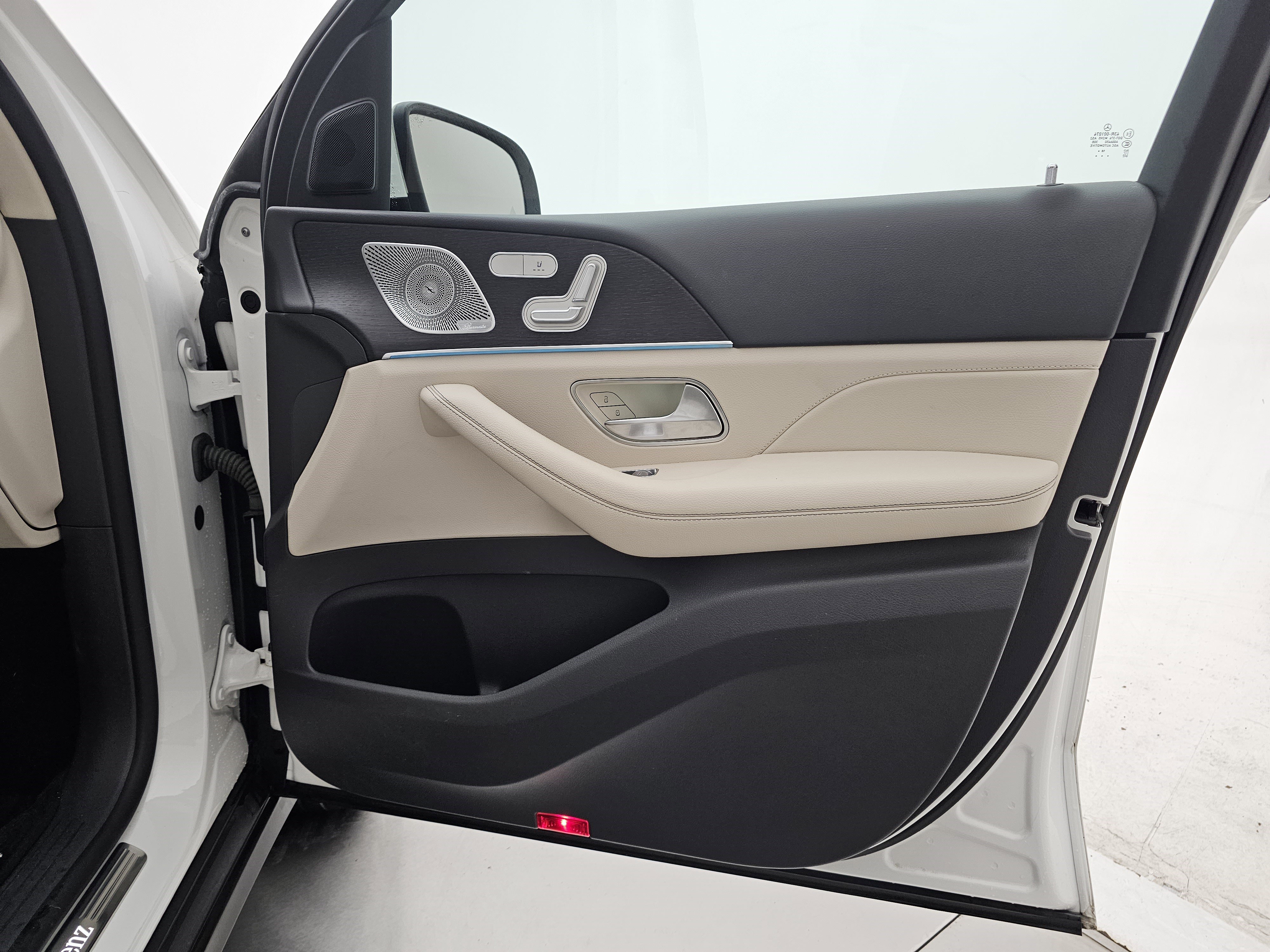 Certified 2020 Mercedes-Benz GLE 350 4MATIC image 17