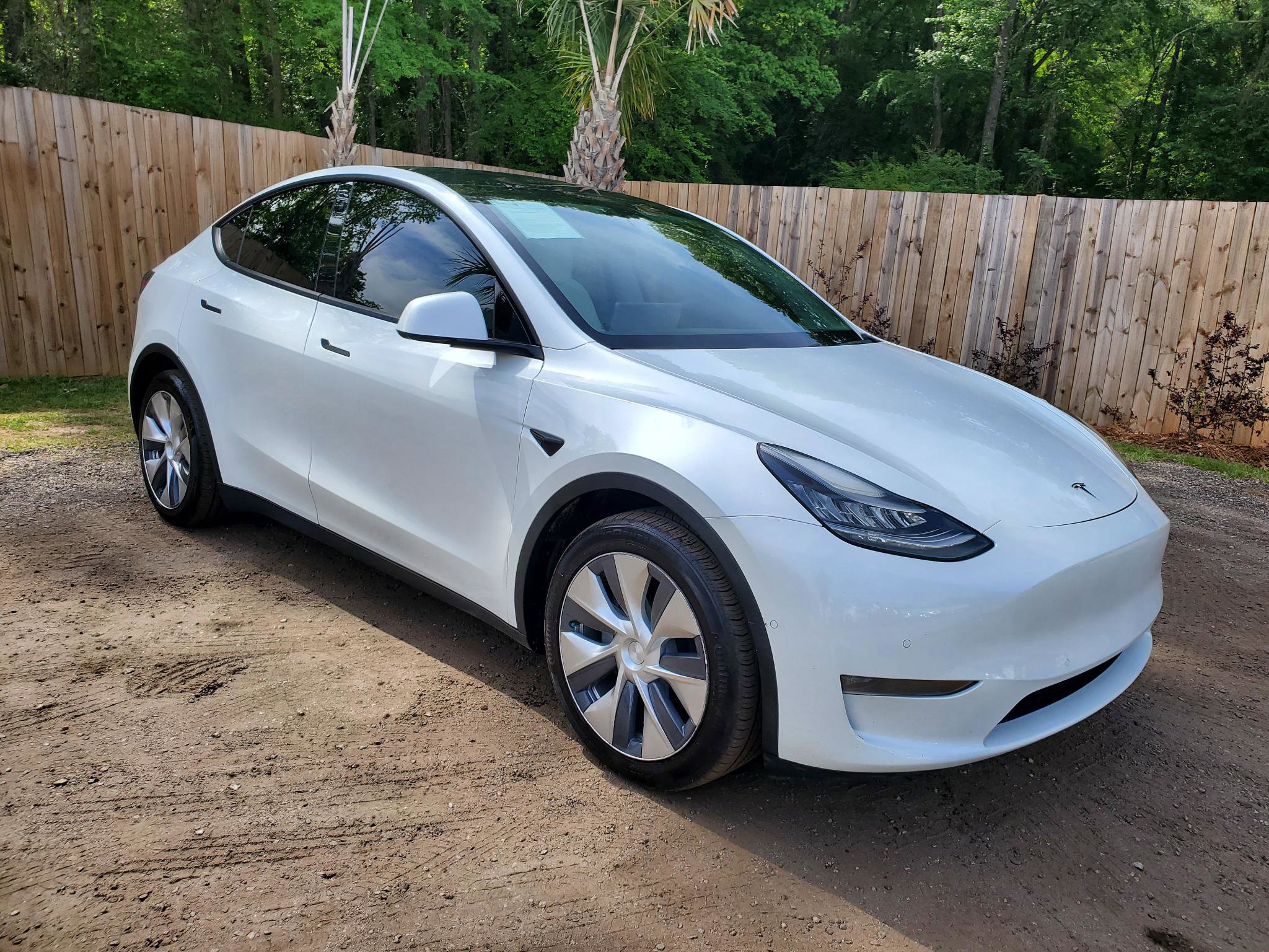 Used 2021 Tesla Model Y Long Range image 18