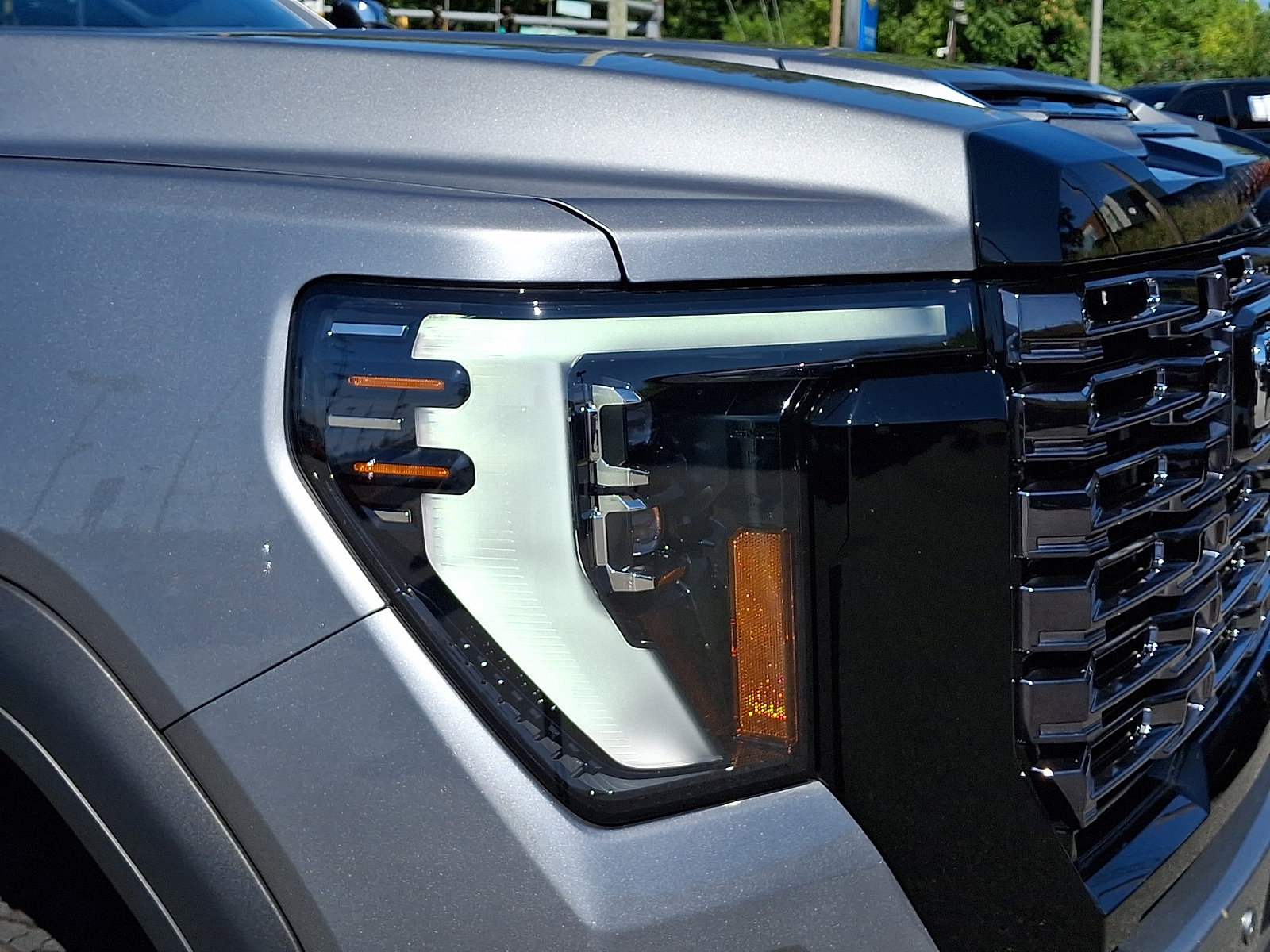 Certified 2025 GMC Sierra 2500 Denali Ultimate AWD/4WD image 9