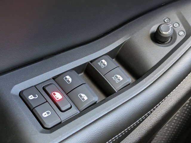 New 2025 Jeep Grand Cherokee Altitude image 20