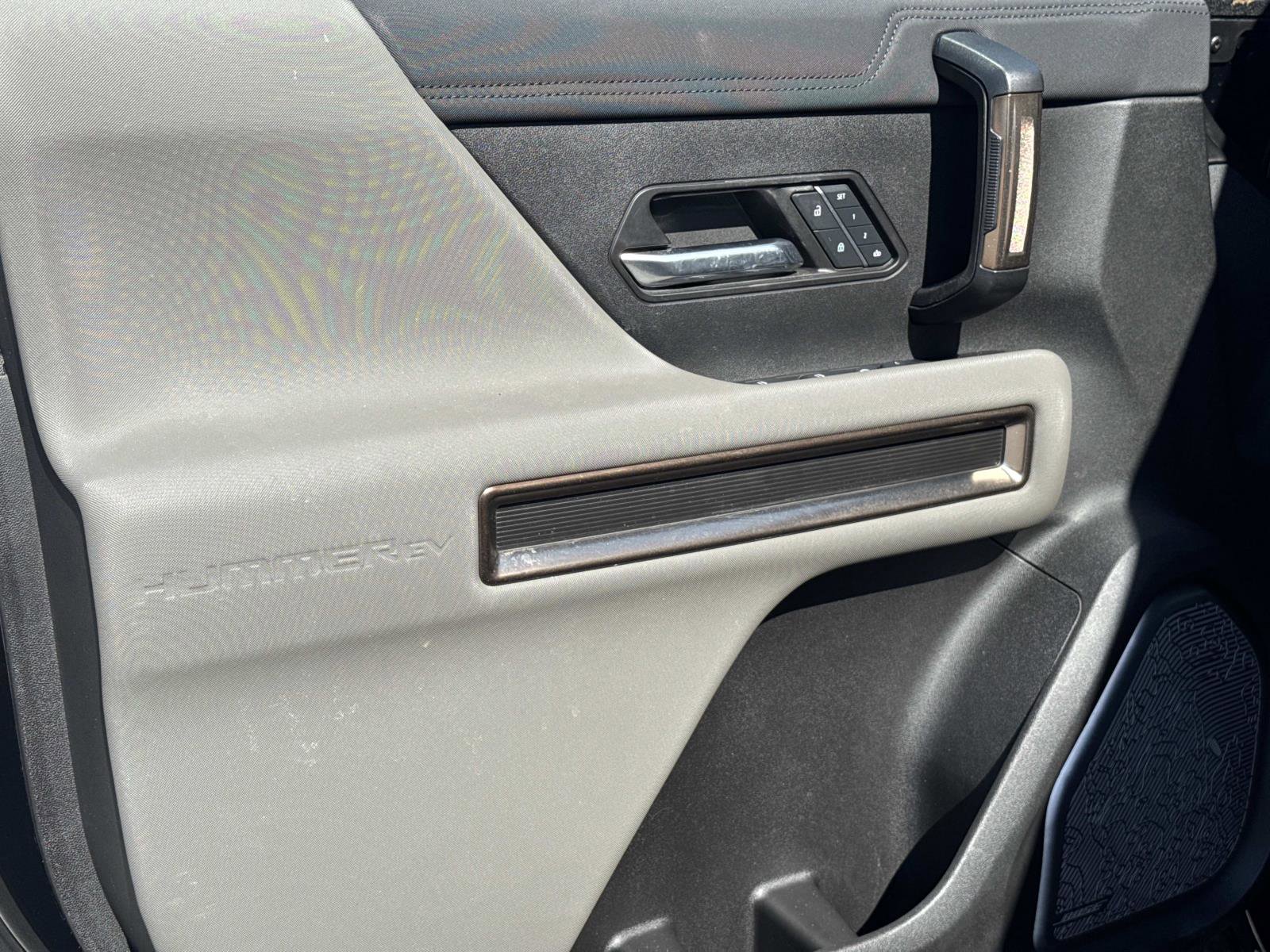 Used 2025 GMC Hummer EV 3X image 17