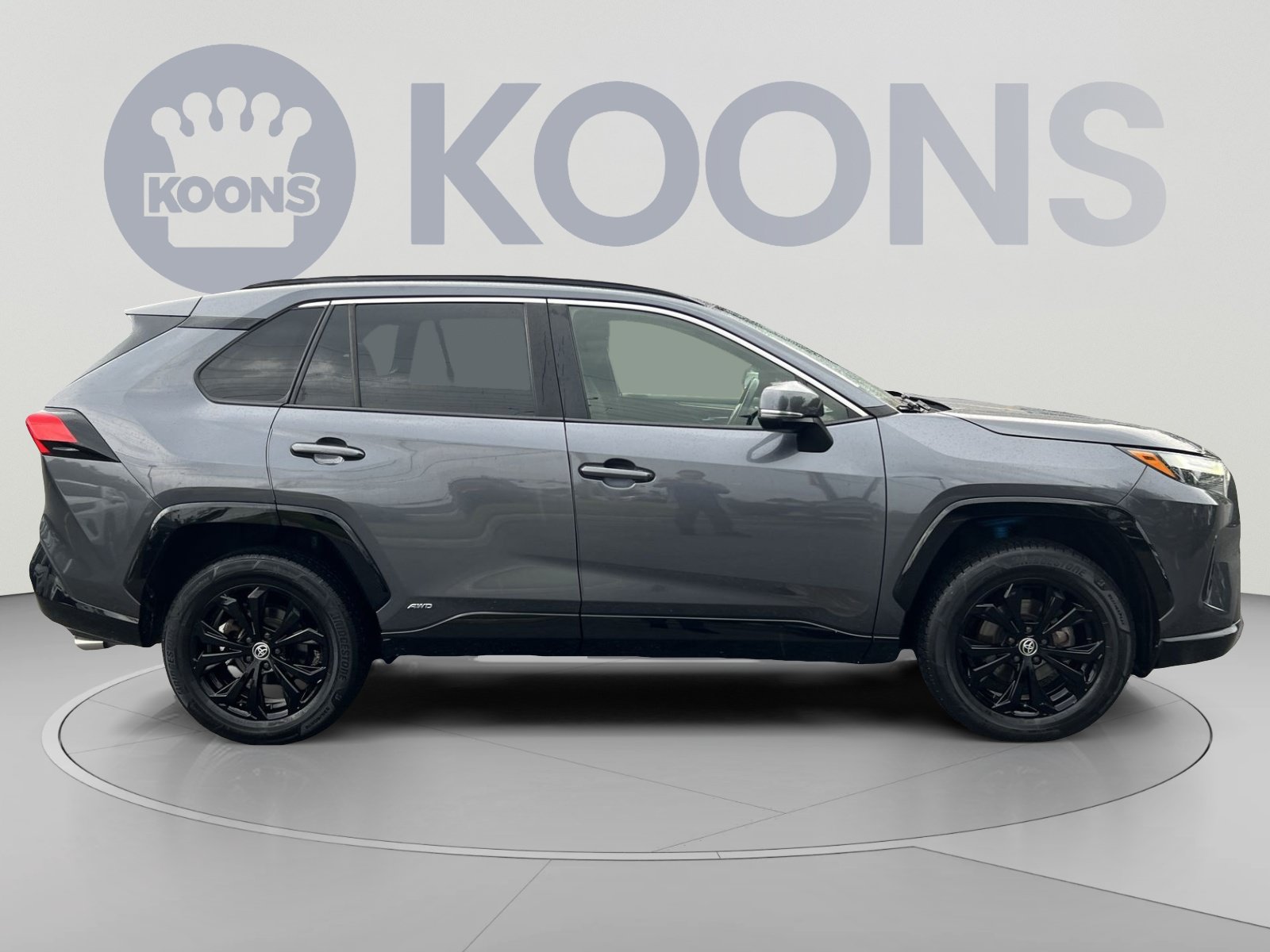 Used 2022 Toyota RAV4 SE w/ Convenience Package AWD/4WD image 8