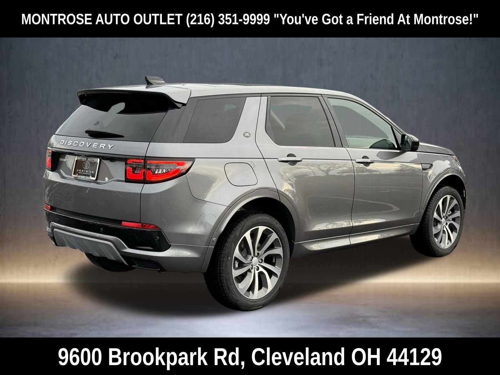 New 2025 Land Rover Discovery Sport S image 5