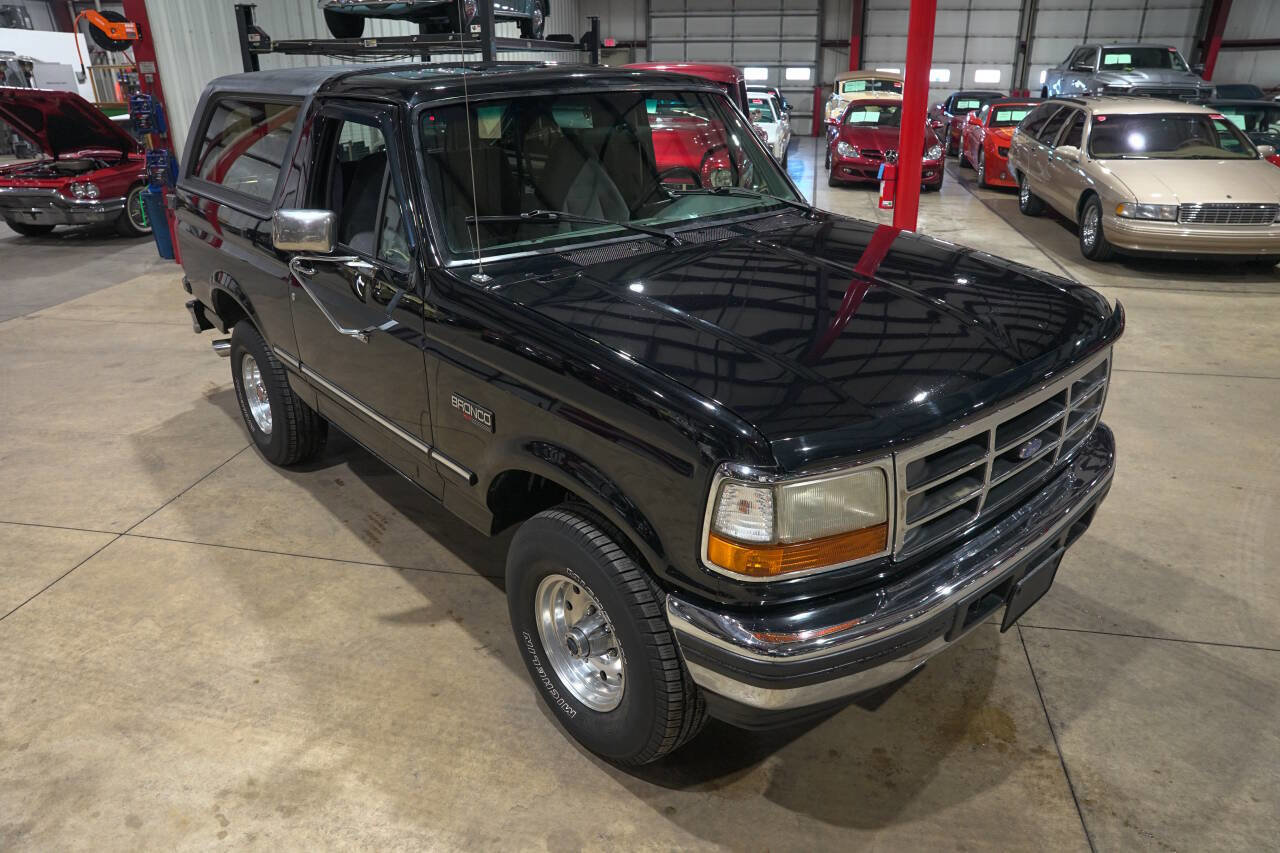 Used 1996 Ford Bronco XLT image 14
