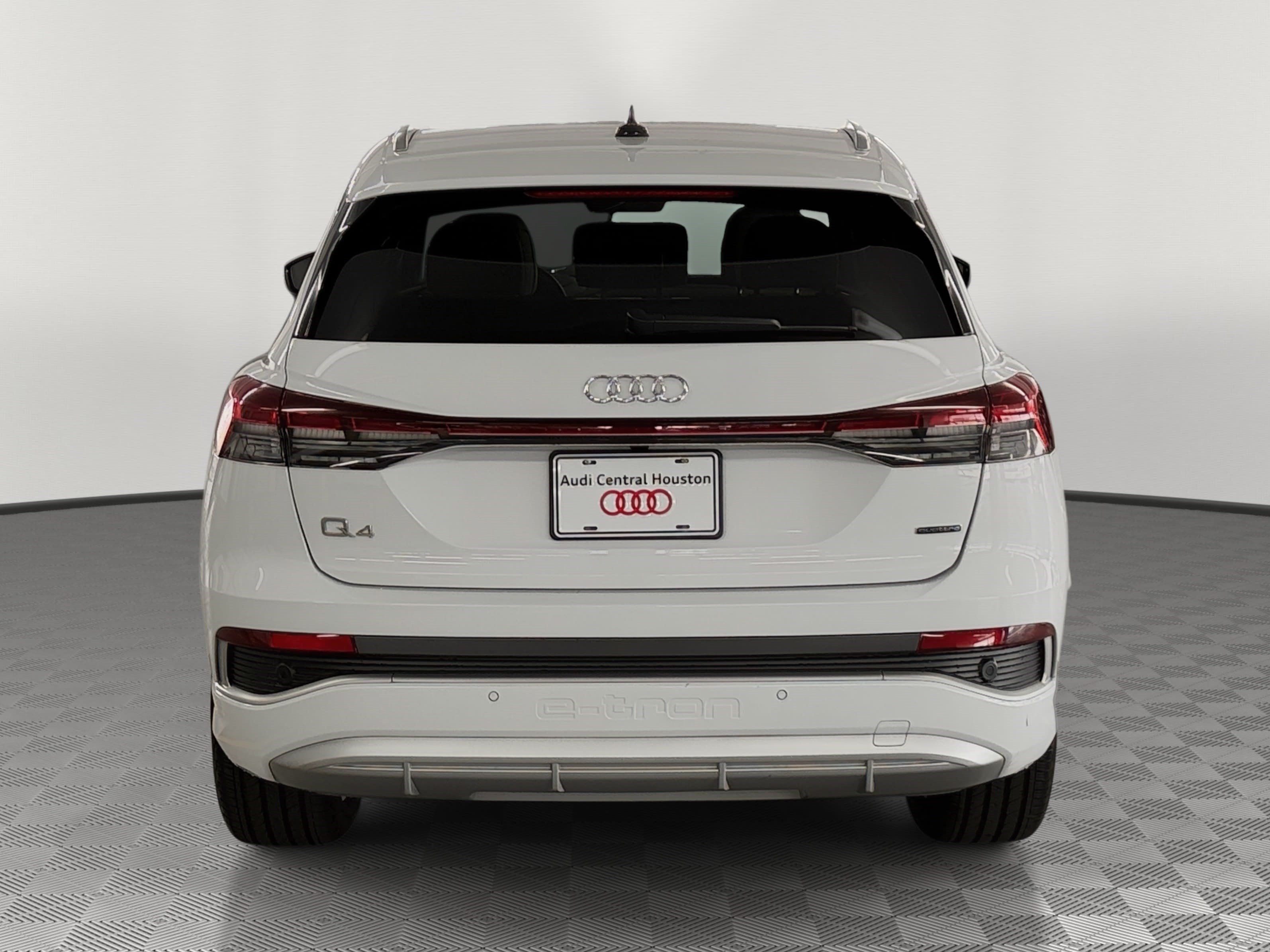 Used 2024 Audi Q4 e-tron Prestige AWD/4WD image 10