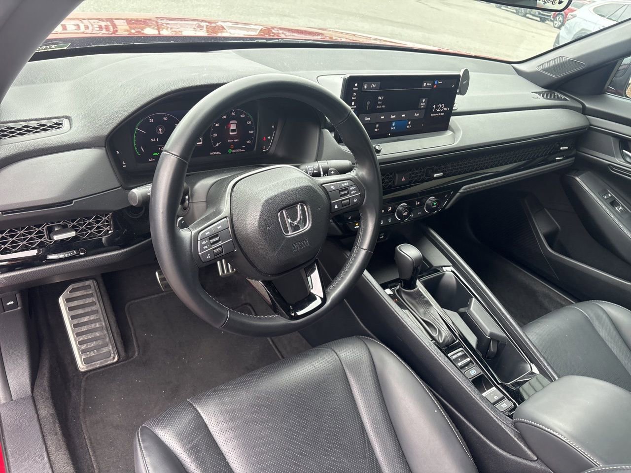 Used 2023 Honda Accord Sport image 4