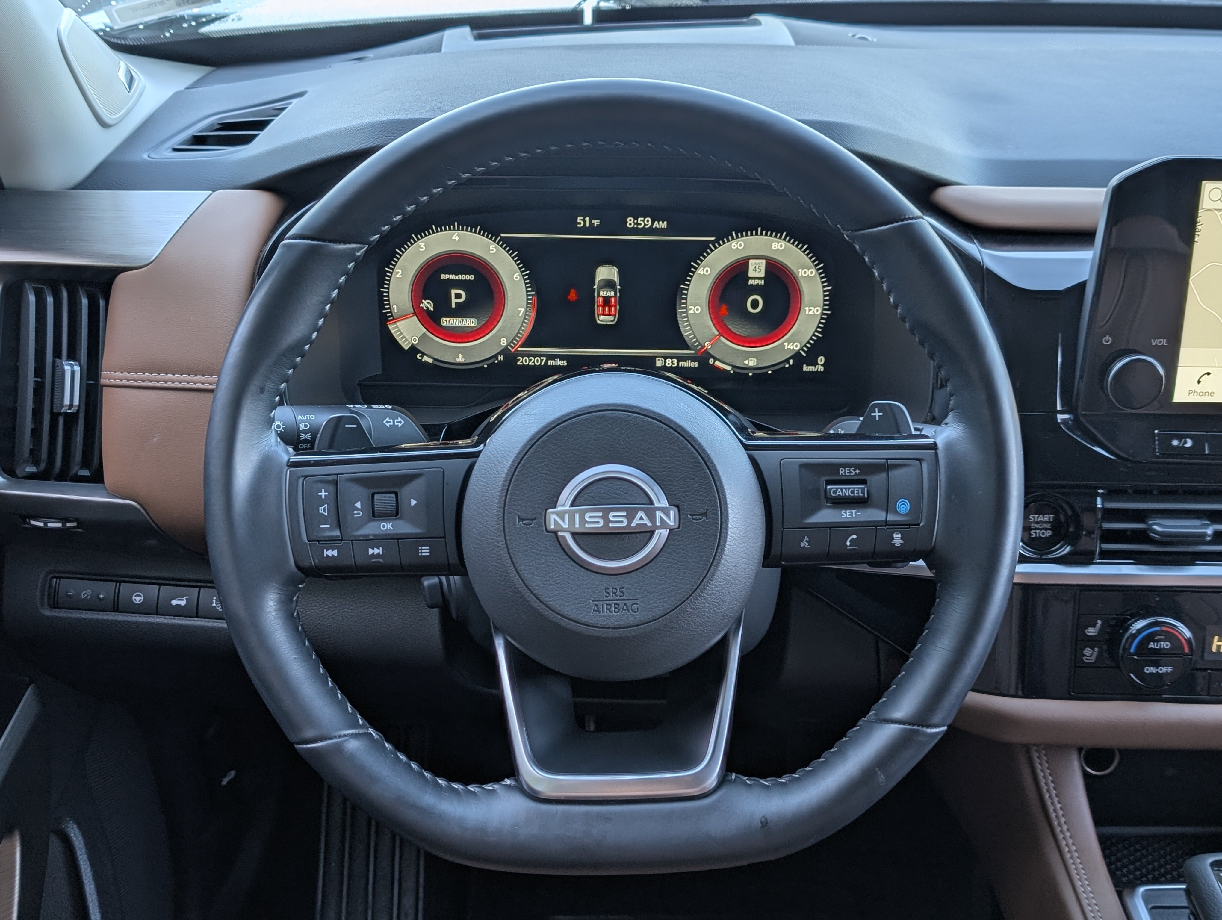 Used 2025 Nissan Pathfinder Platinum FWD image 25