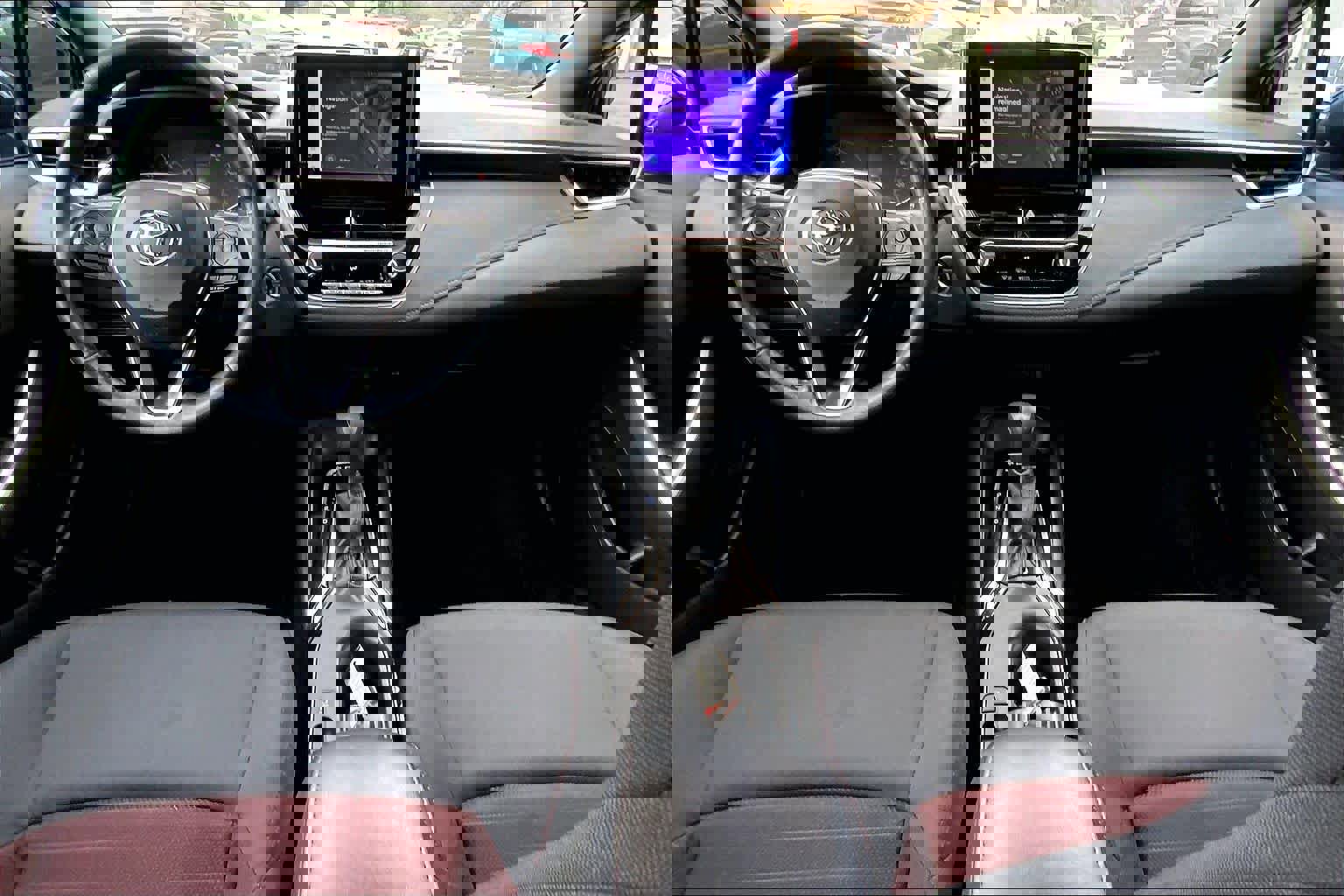 Used 2024 Toyota Corolla SE image 14