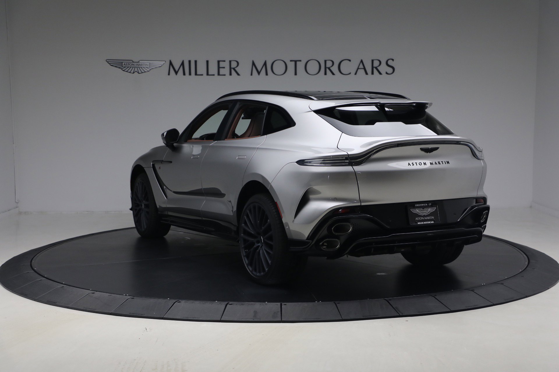 New 2026 Aston Martin DBX S AWD/4WD image 5
