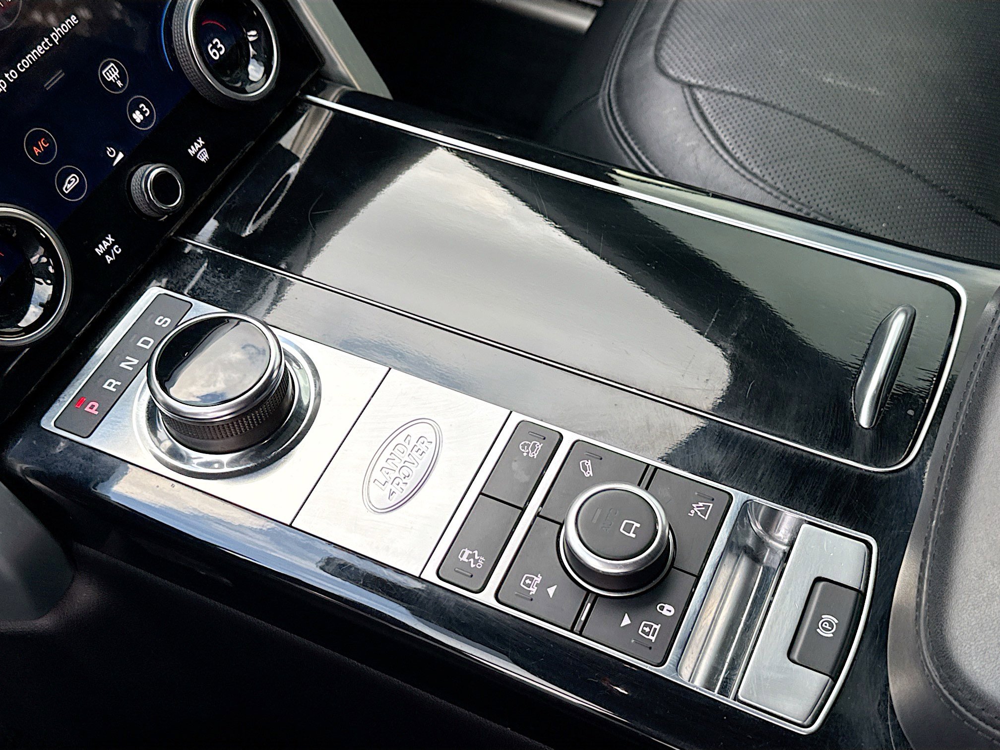 Used 2019 Land Rover Range Rover Long Wheelbase Supercharged image 28