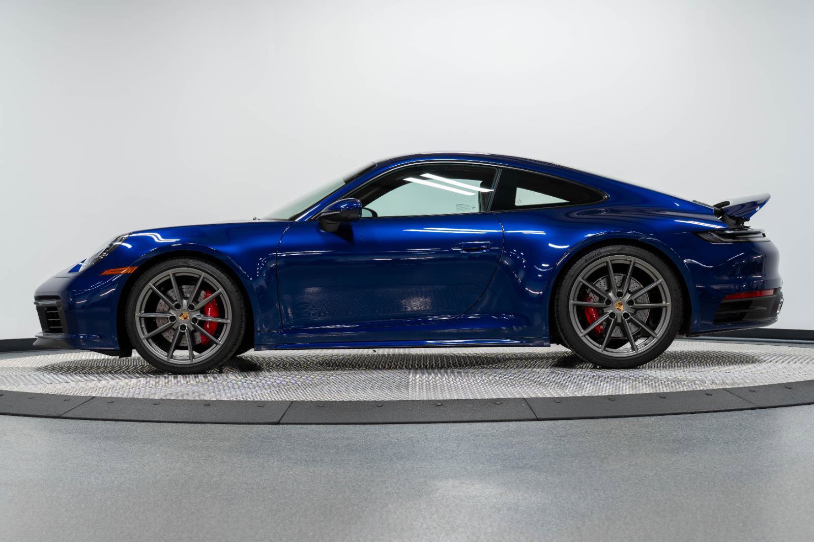 Used 2024 Porsche 911 Carrera 4S image 10