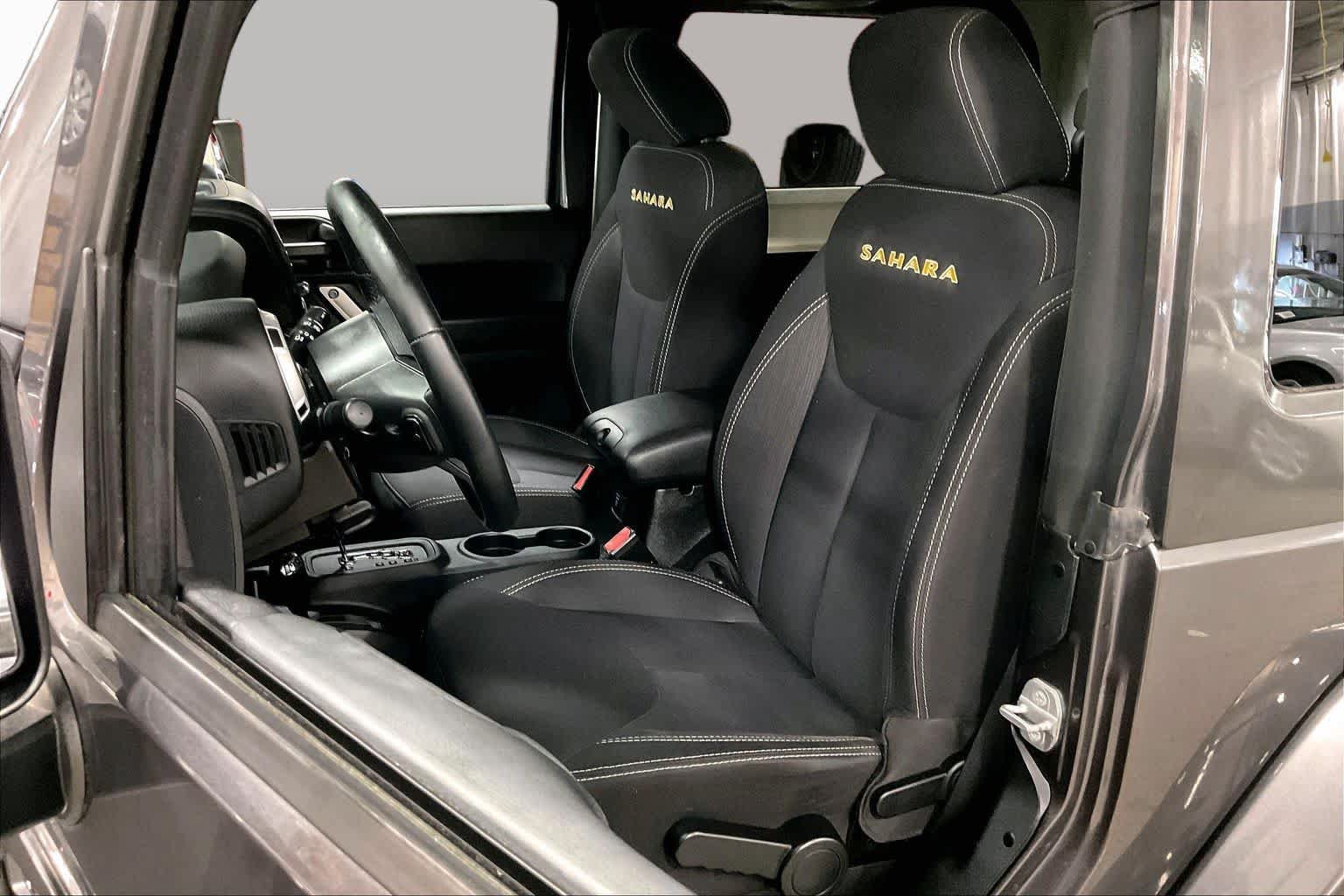 Used 2014 Jeep Wrangler Sahara AWD/4WD image 8
