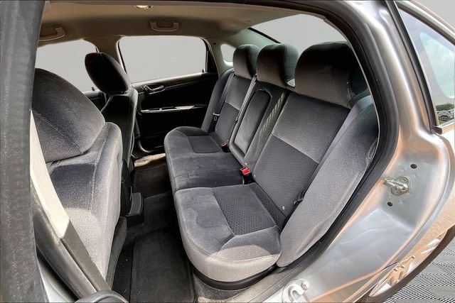 Used 2011 Chevrolet Impala LT FWD image 15