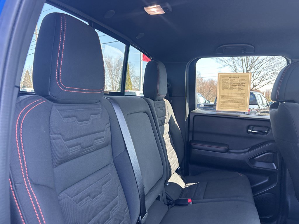 Used 2025 Nissan Frontier PRO-4X image 10