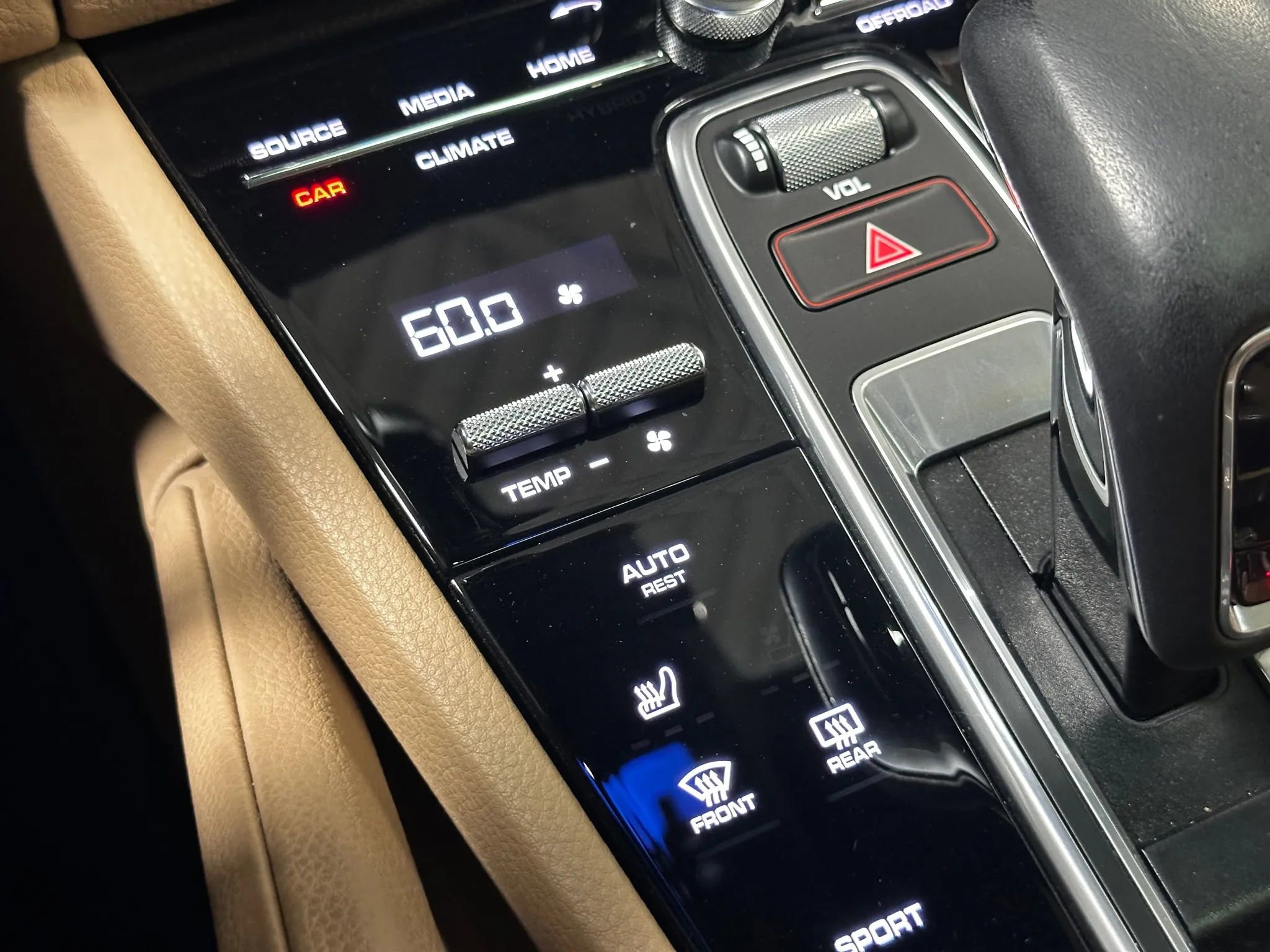 Used 2022 Porsche Cayenne Sport Utility 4D image 46