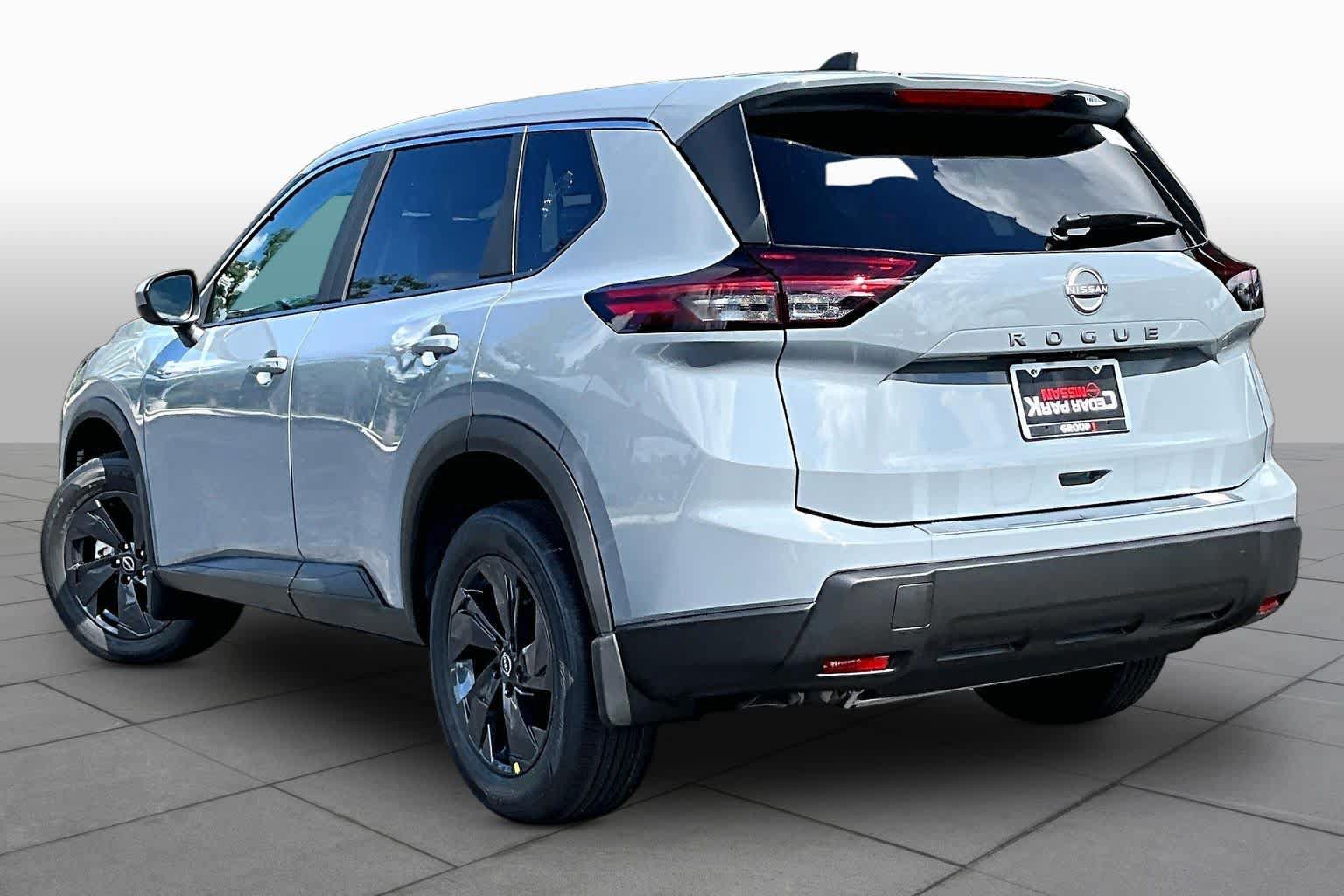 New 2026 Nissan Rogue SV FWD image 12