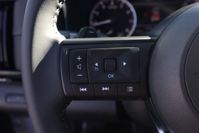 New 2025 Nissan Pathfinder SV w/ Cargo Package image 26