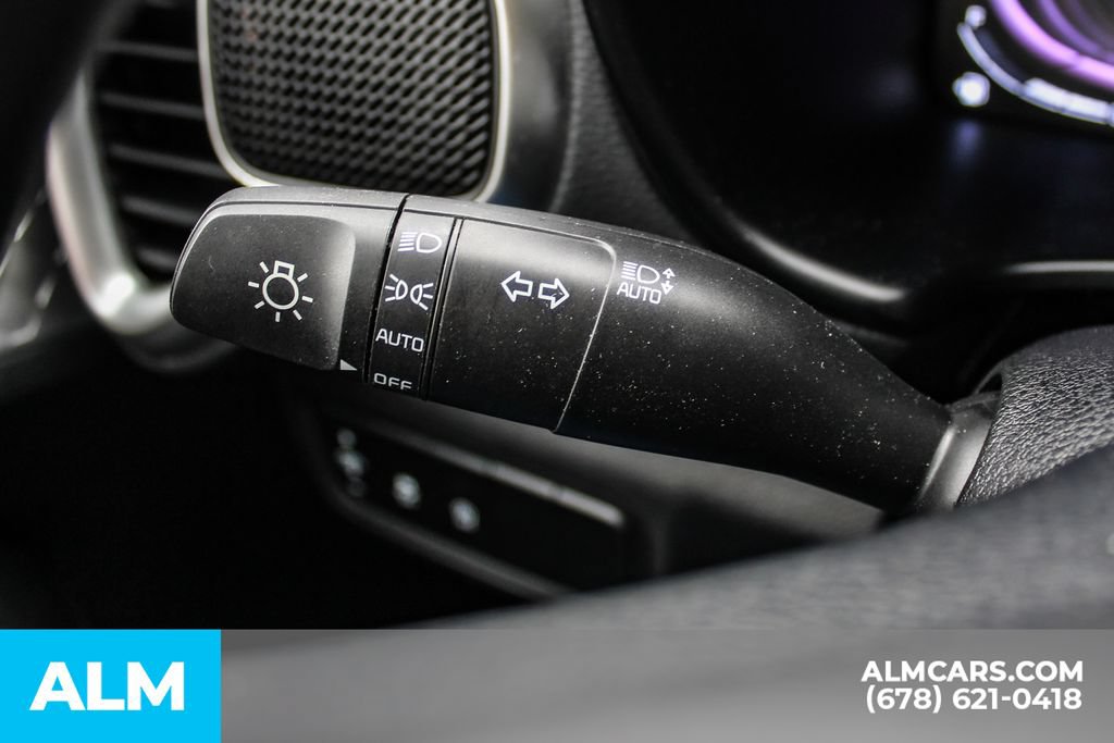 Used 2025 Kia Soul LX w/ LX Technology Package FWD image 29