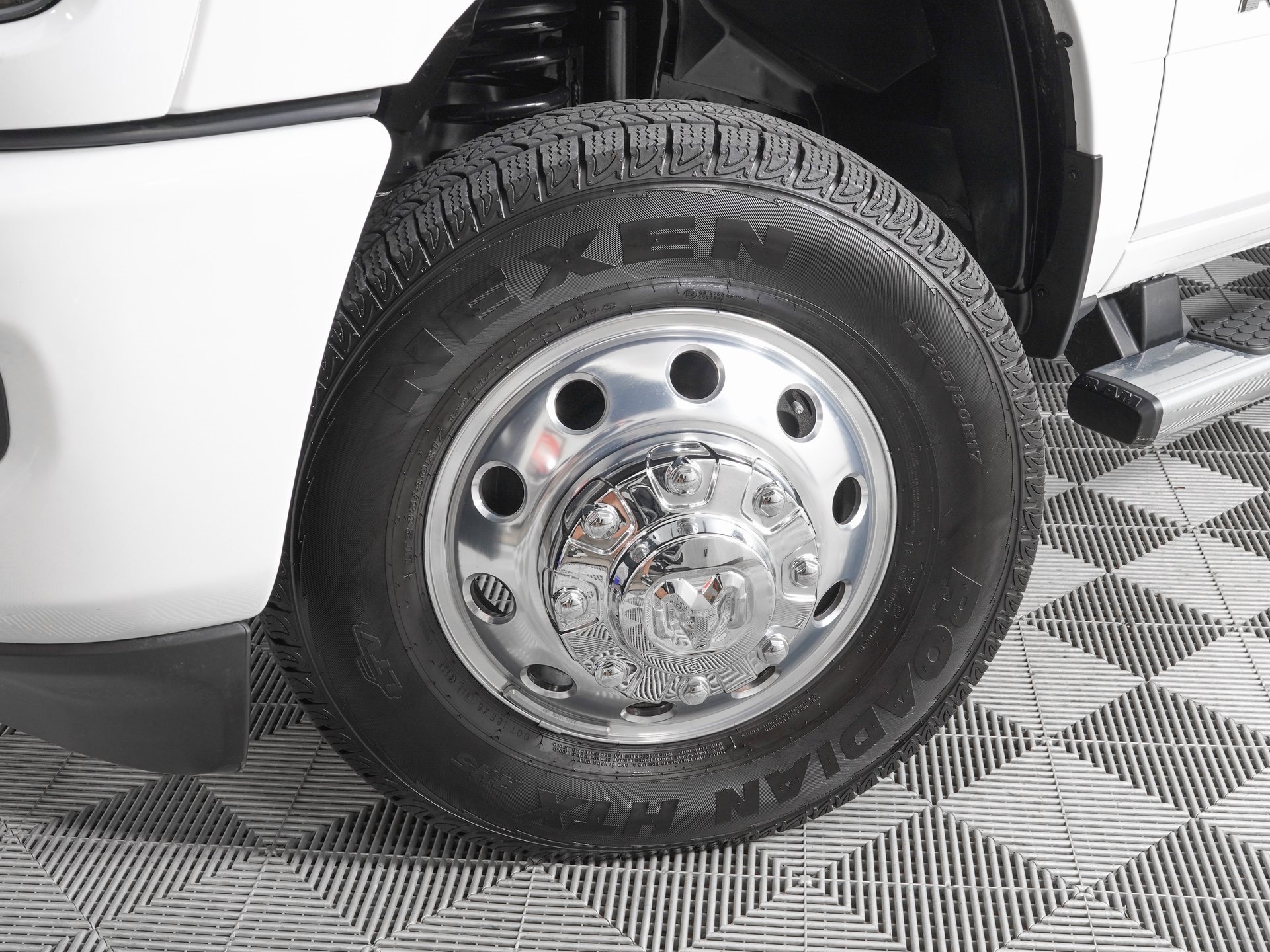 Used 2025 RAM 3500 Laramie w/ Sport Appearance Package image 30