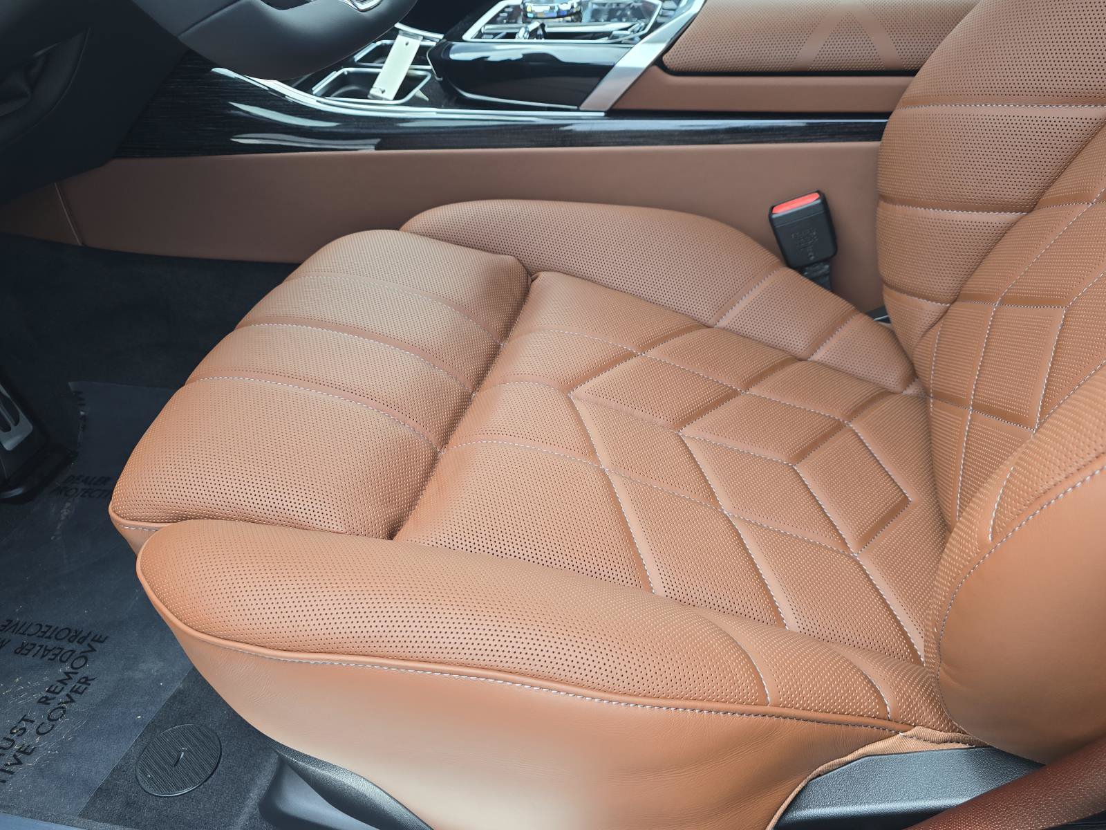 New 2026 BMW 750e xDrive AWD/4WD image 15