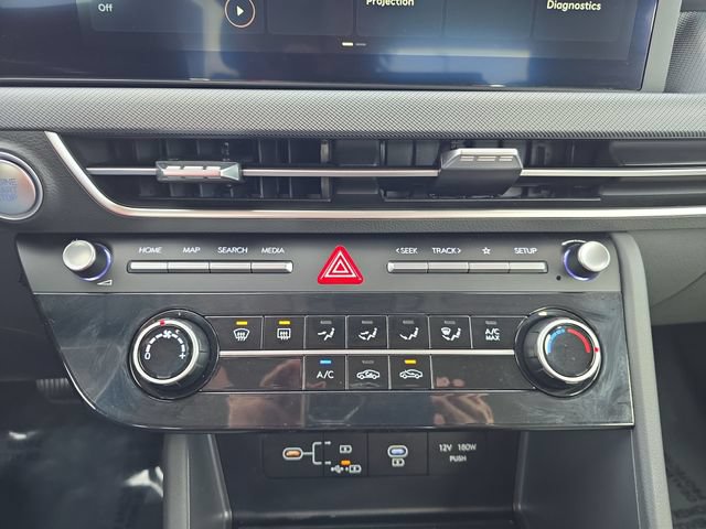 Used 2025 Hyundai Sonata SE FWD image 18