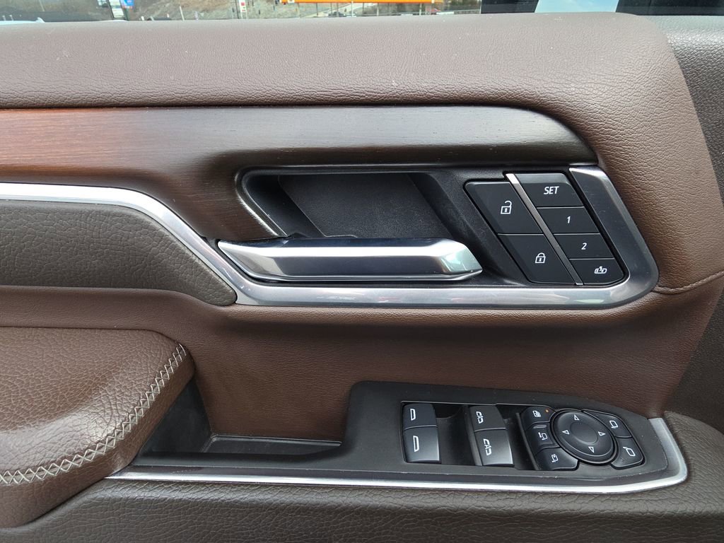 Used 2025 GMC Sierra 2500 Denali w/ Denali Reserve Package image 15