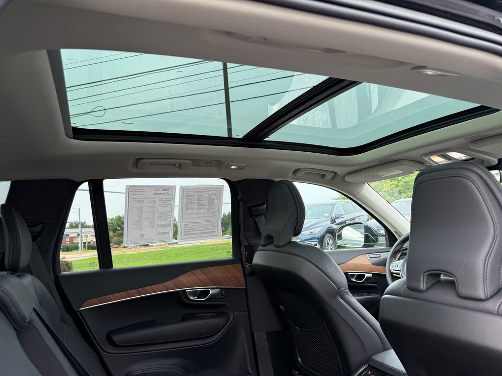Certified 2023 Volvo XC90 B6 Plus w/ Protection Package Premier AWD/4WD image 14
